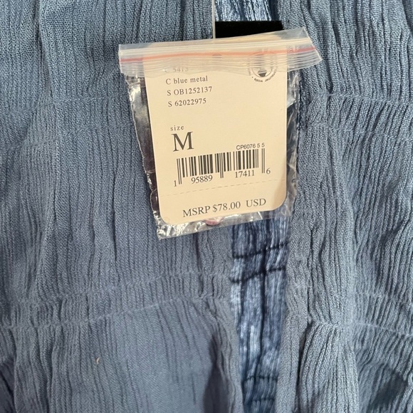 Free People Blue Top Bluose Size M Blue Metal NWT - Picture 6 of 6